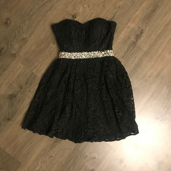 Black sparkly Faviana cocktail dress - Picture 3 of 4